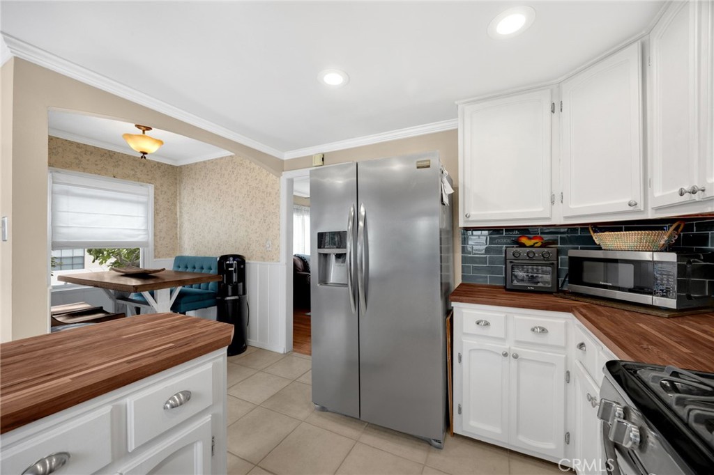 205 East Elm Street Brea, CA 92821 - Photo 12 of 26