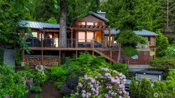 $2,500,000 | 891 East Lake Samish Drive, Bellingham, WA 98229