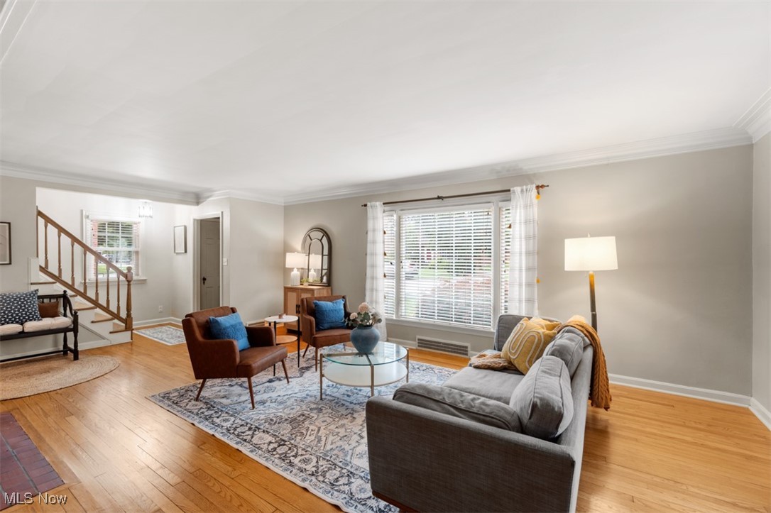 3791 Hillbrook Road Cleveland, OH 44118 - Photo 5 of 29 Gallery Image 5