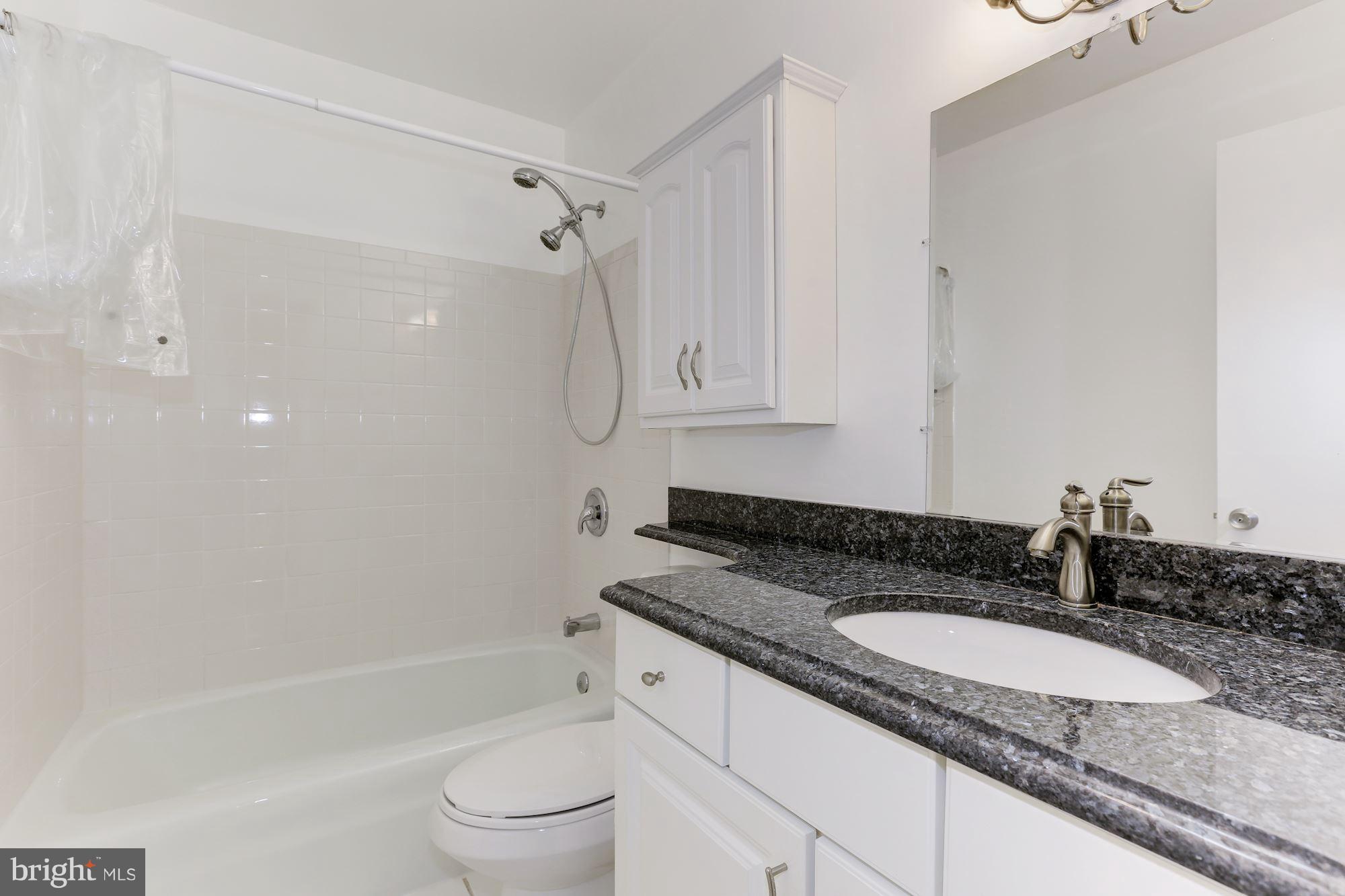 2254 Wheelwright Court Reston, VA 20191 - Photo 19 of 29 Bath