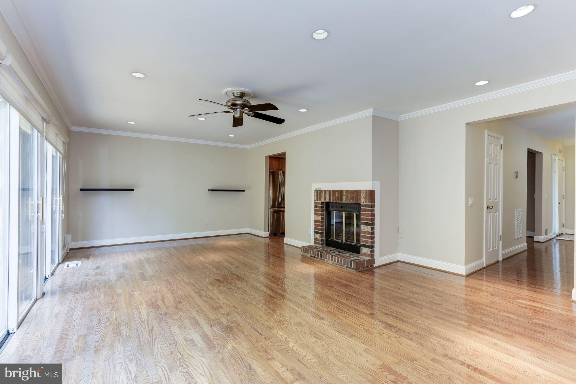 2254 Wheelwright Court Reston, VA 20191 - Photo 9 of 29 Dining Room
