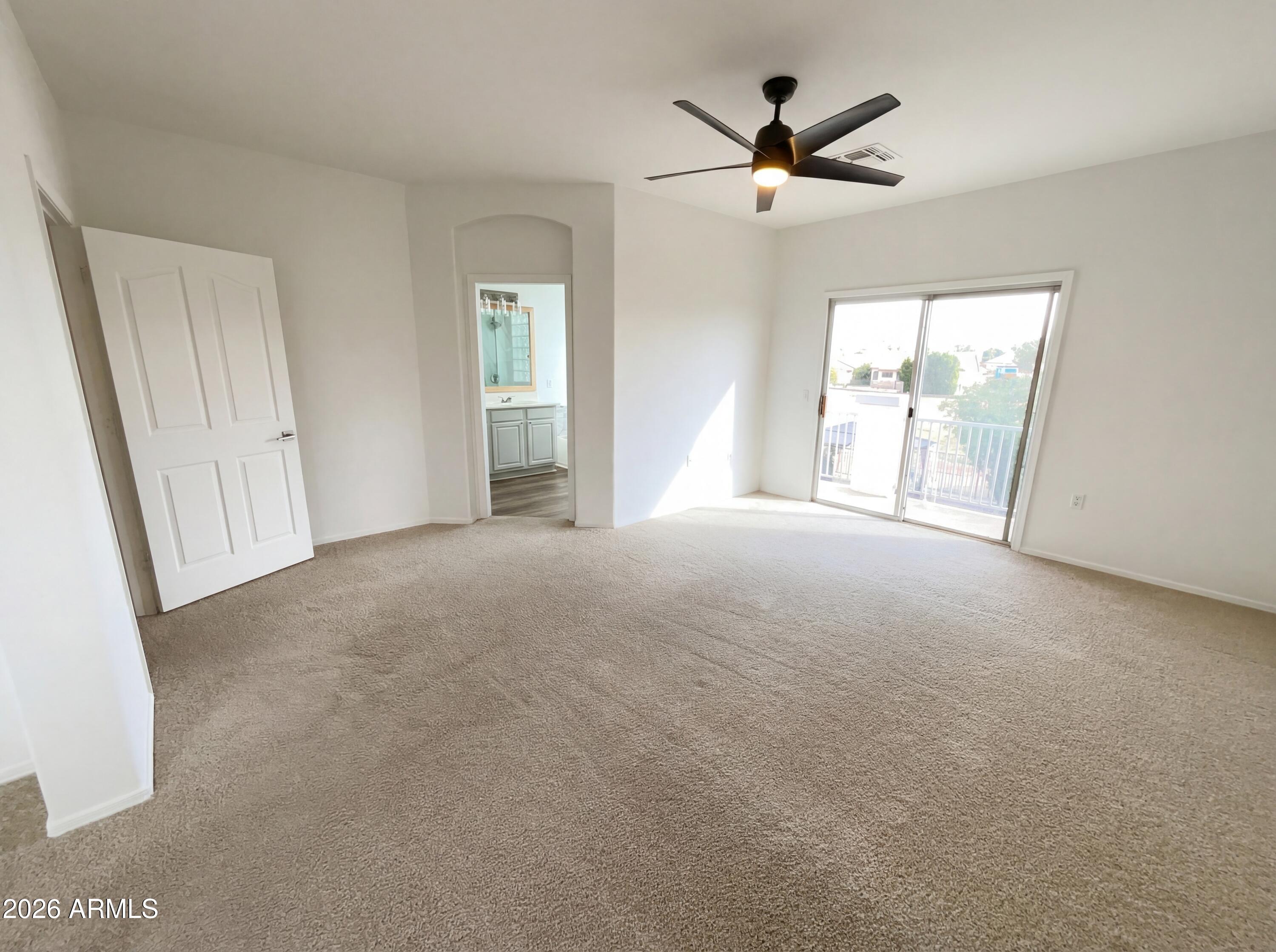1105 South Portland Avenue Gilbert, AZ 85296 - Photo 4 of 32 listing_3