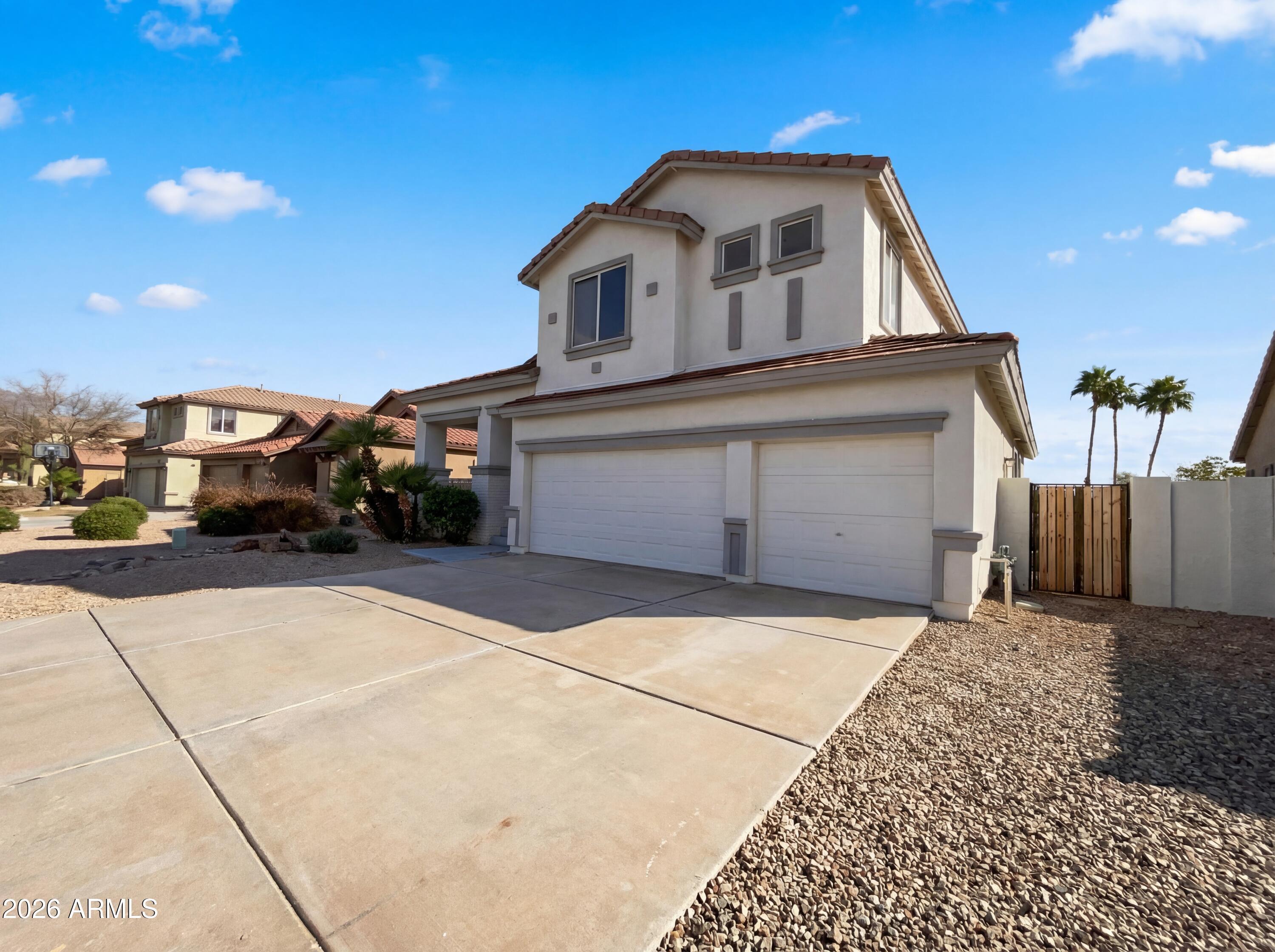 1105 South Portland Avenue Gilbert, AZ 85296 - Photo 7 of 32 listing_5