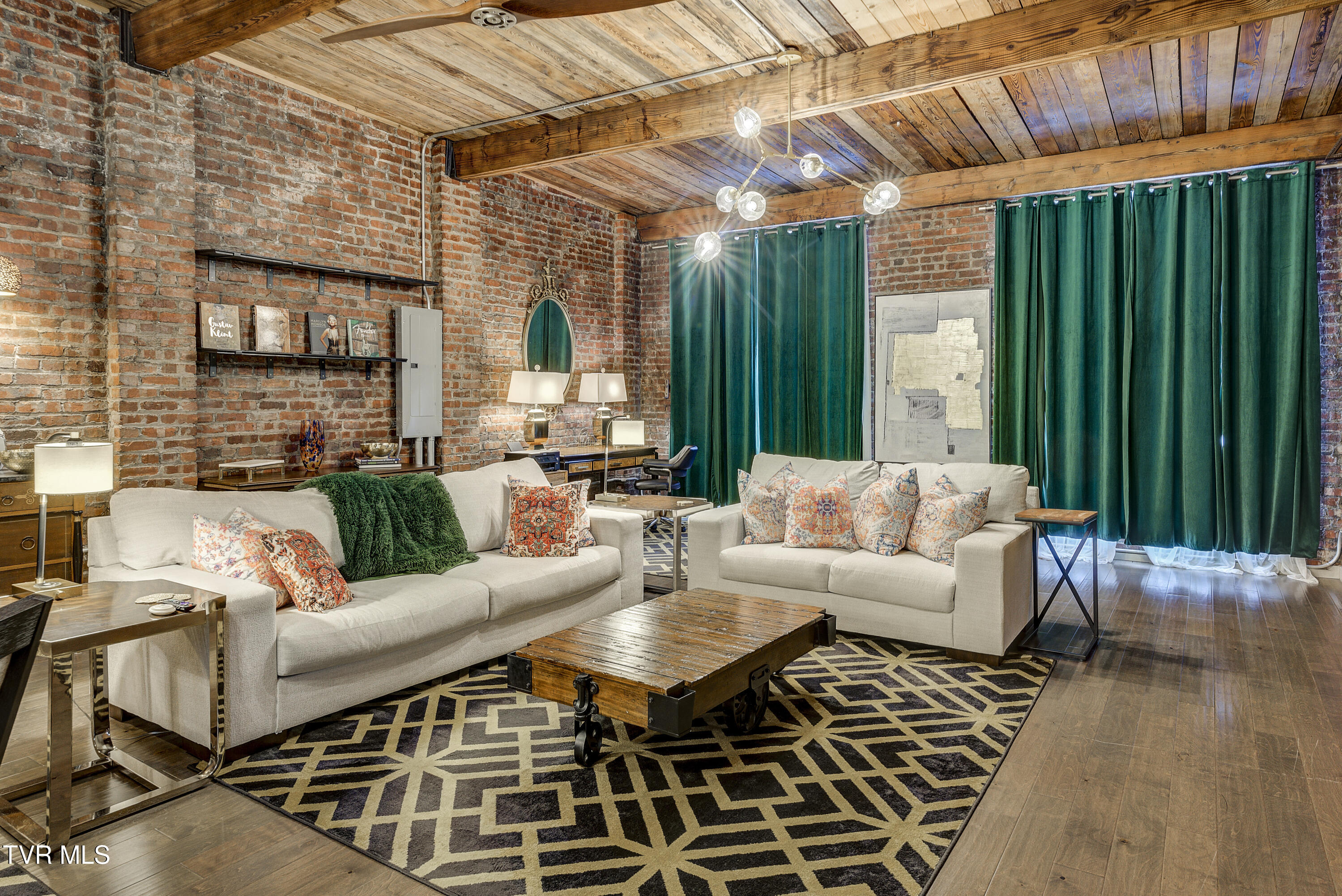 809 State Street, Unit 301 Bristol, VA 24201 - Photo 12 of 46 Cove2-9