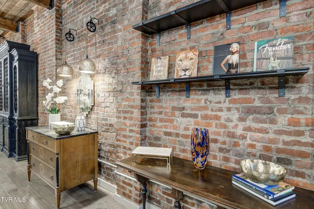 $2,750 | 809 State Street, Unit 301, Bristol, VA 24201