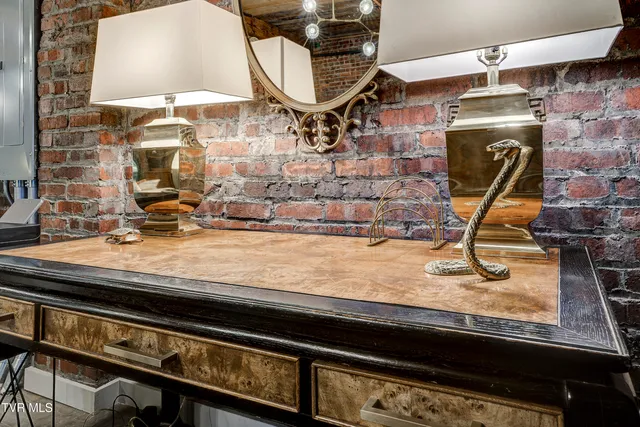 $2,750 | 809 State Street, Unit 301, Bristol, VA 24201