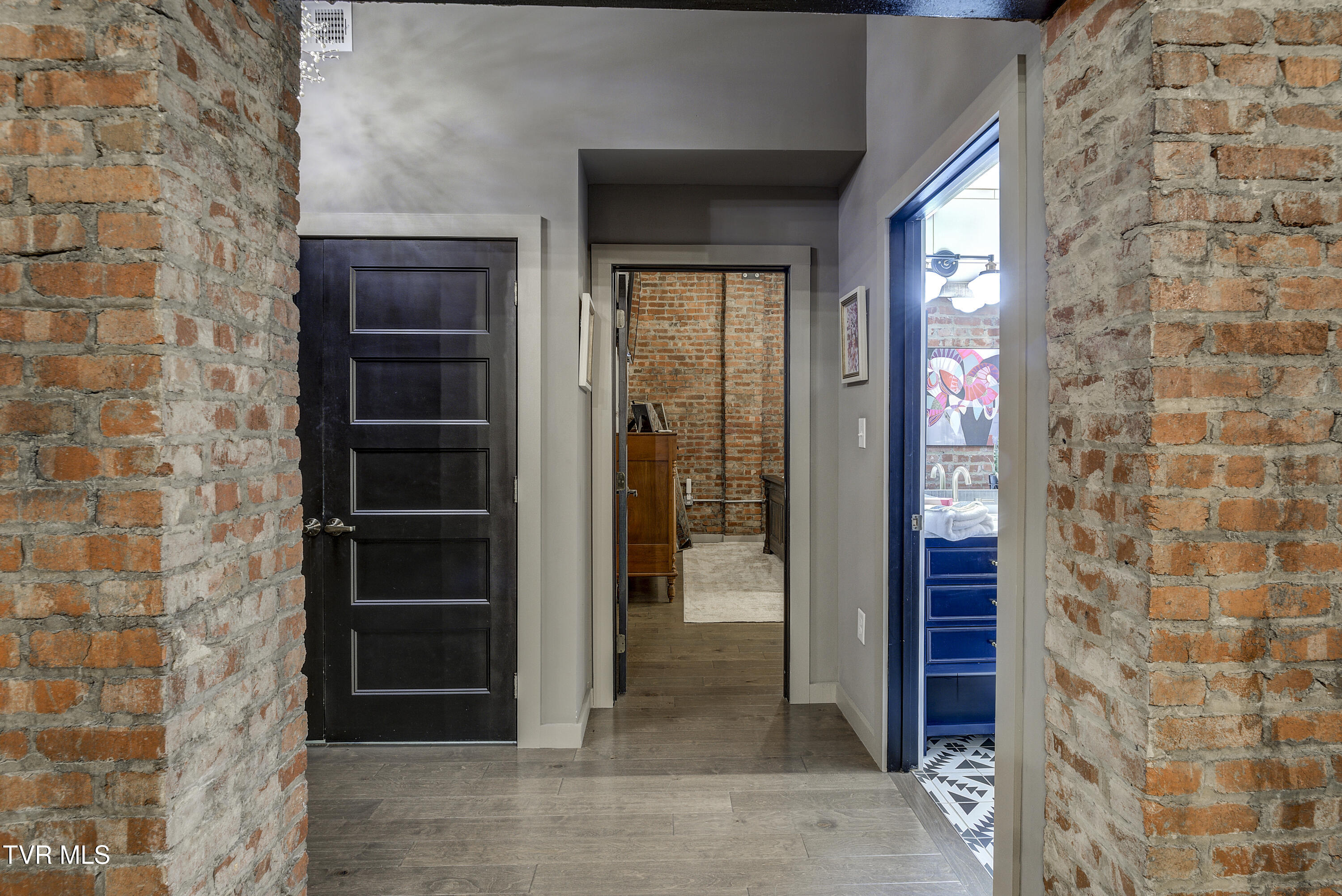 809 State Street, Unit 301 Bristol, VA 24201 - Photo 21 of 46 Cove2-18