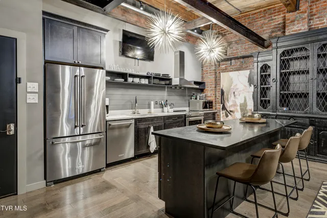 $2,750 | 809 State Street, Unit 301, Bristol, VA 24201