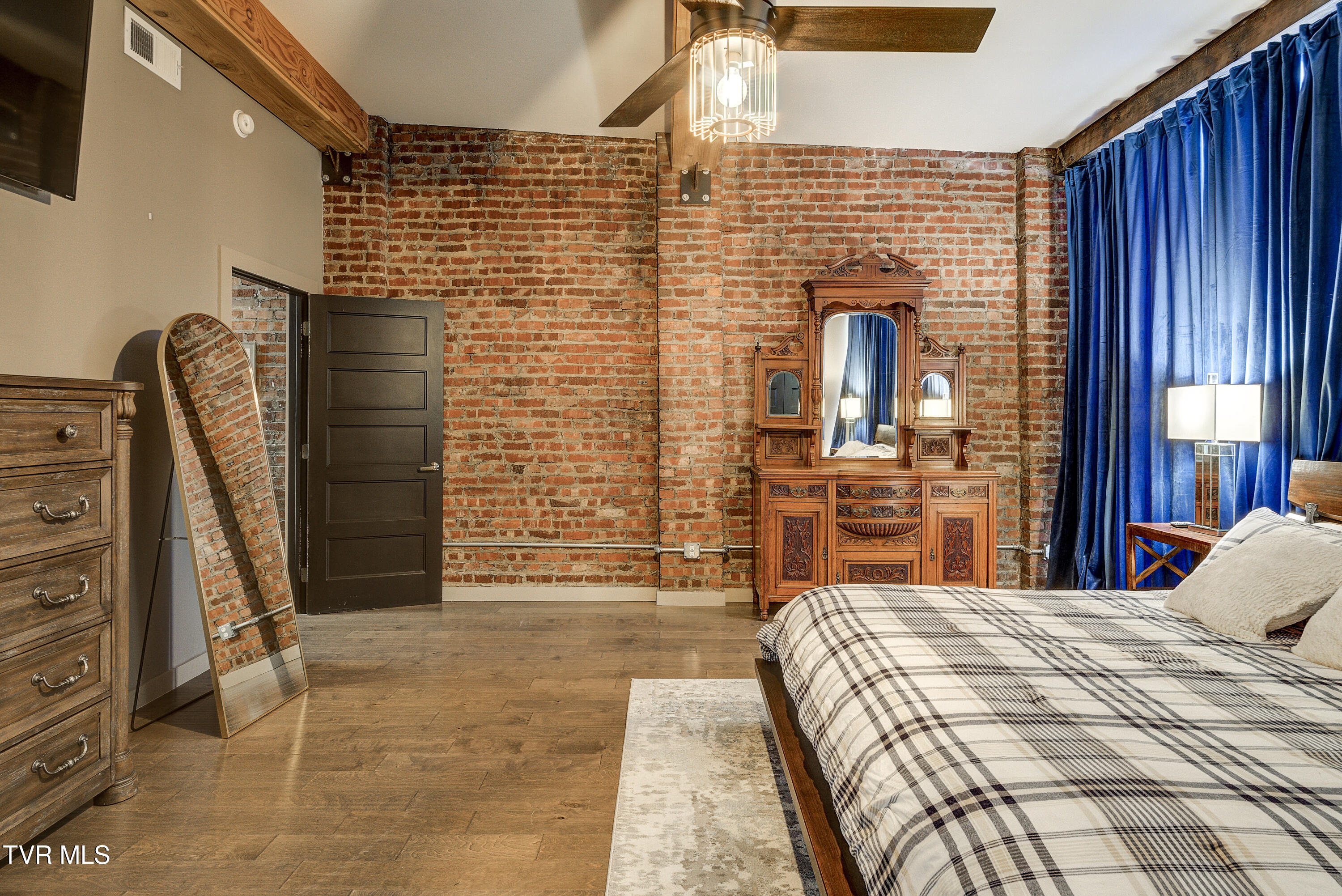 809 State Street, Unit 301 Bristol, VA 24201 - Photo 36 of 46 Cove2-31