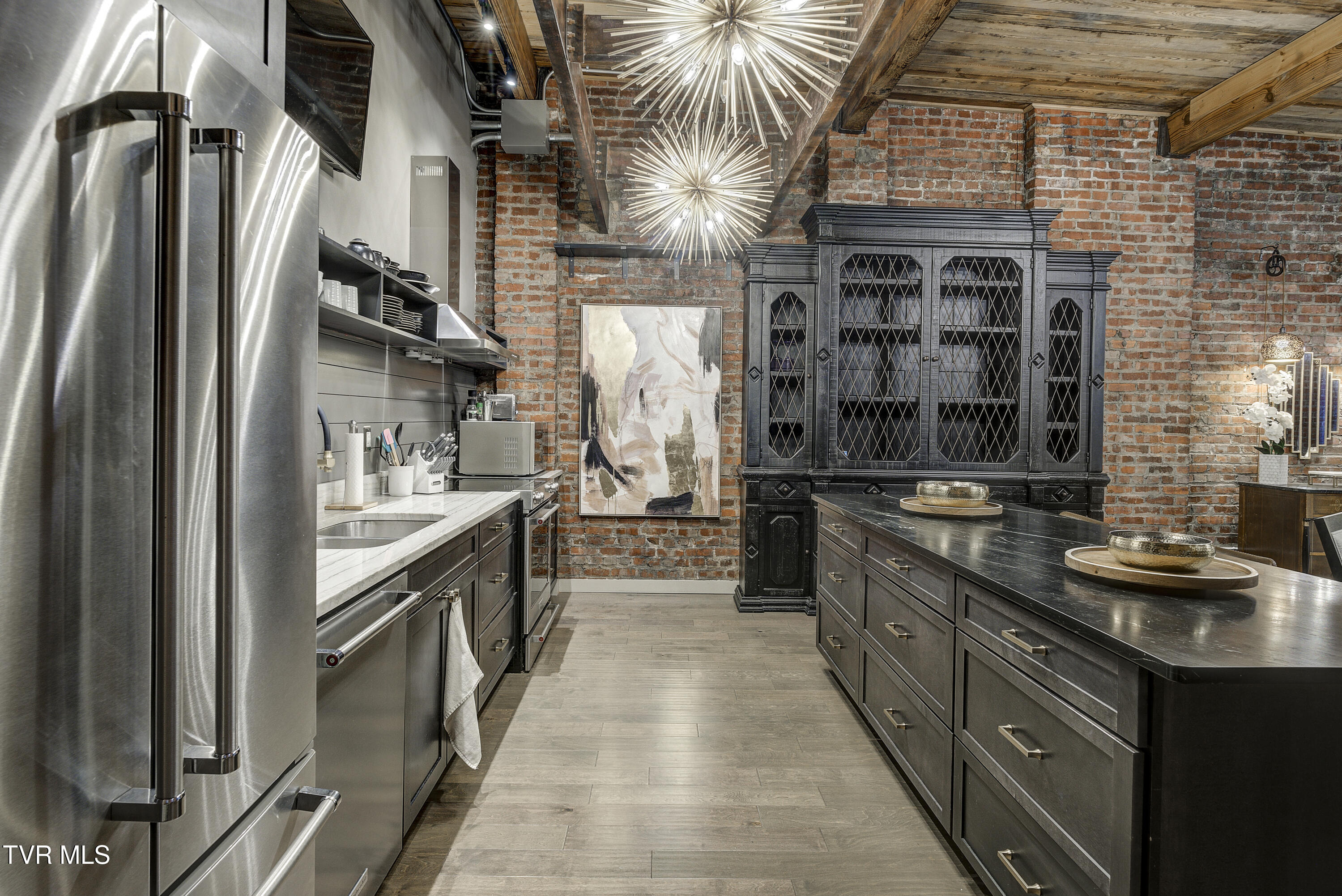 809 State Street, Unit 301 Bristol, VA 24201 - Photo 4 of 46 Cove2-4