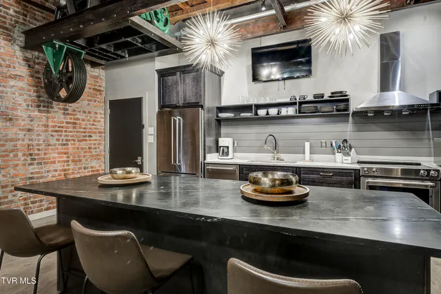 $2,750 | 809 State Street, Unit 301, Bristol, VA 24201