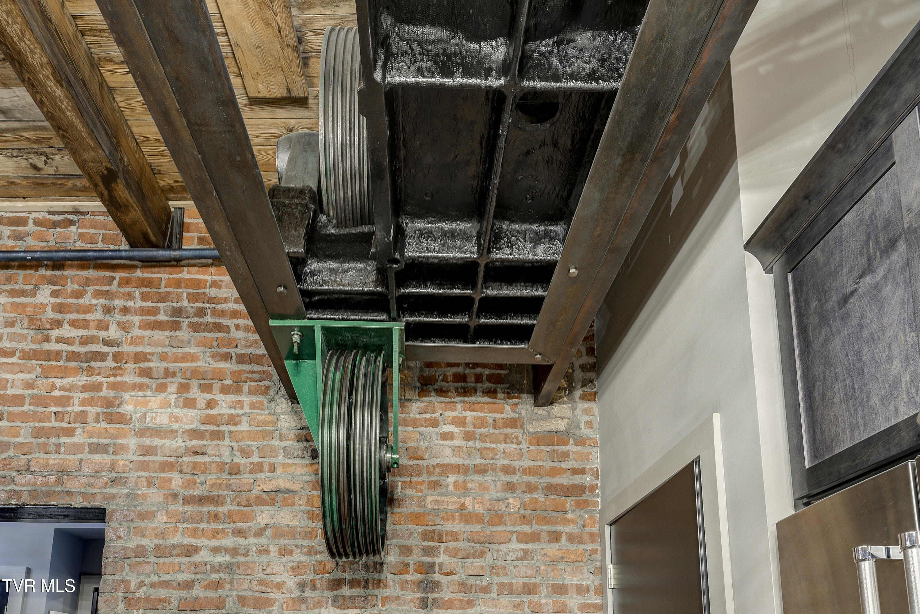 809 State Street, Unit 301 Bristol, VA 24201 - Photo 8 of 46 Cove2-8