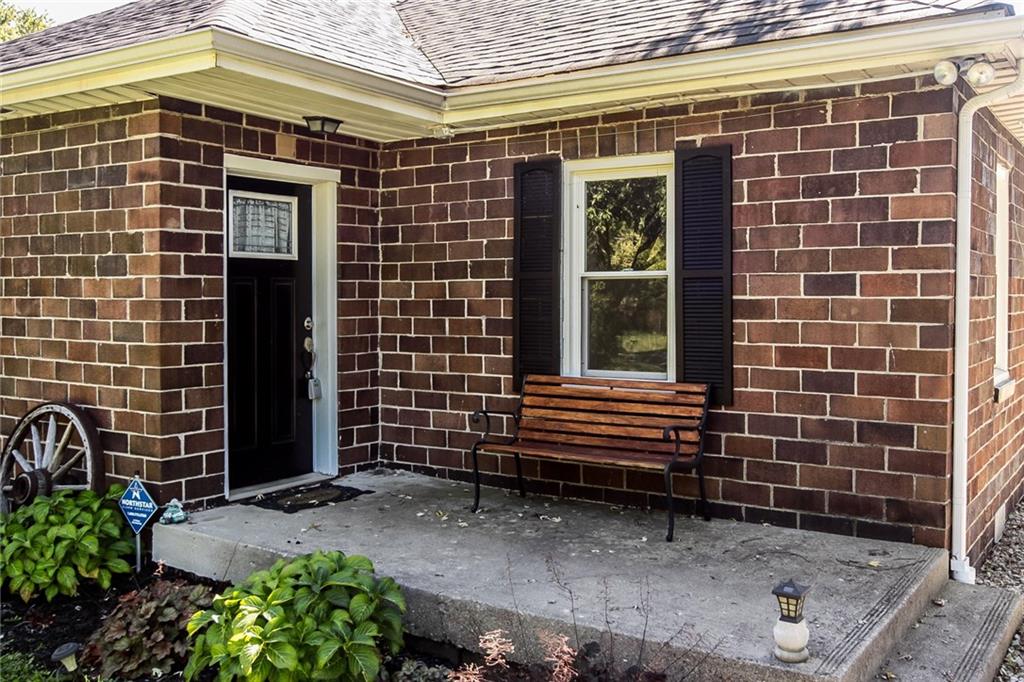 2025 East Thompson Road Indianapolis, IN 46227 - Photo 2 of 24 Gallery Image 2