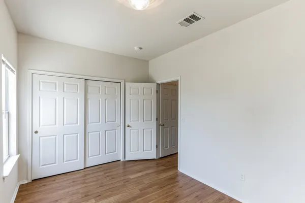 $1,475 | 1107 East 3rd Street, Georgetown, TX 78626
