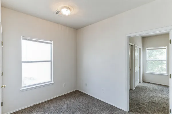 $1,475 | 1107 East 3rd Street, Georgetown, TX 78626