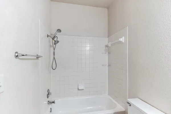 $1,475 | 1107 East 3rd Street, Georgetown, TX 78626