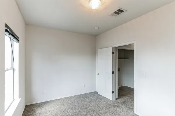 $1,475 | 1107 East 3rd Street, Georgetown, TX 78626