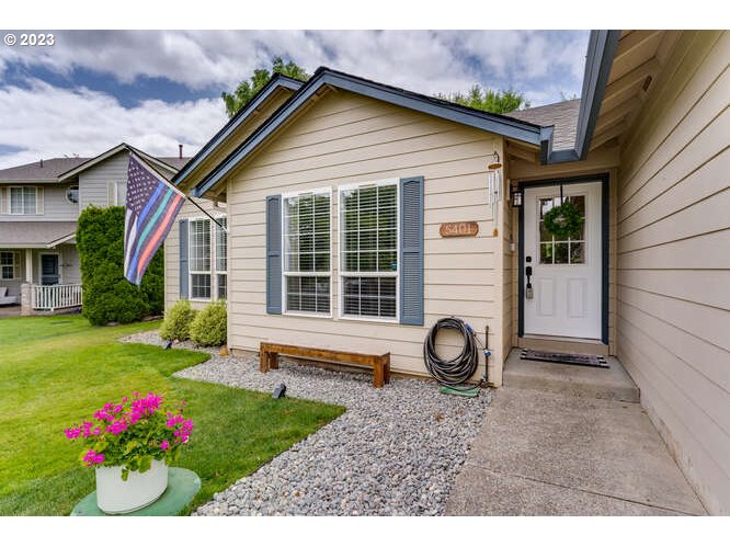 5401 Northwest Jackson Street Camas, WA 98607 - Photo 3 of 34 Gallery Image 3