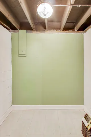 $3,800 | 403 Dalton Avenue, Mundelein, IL 60060