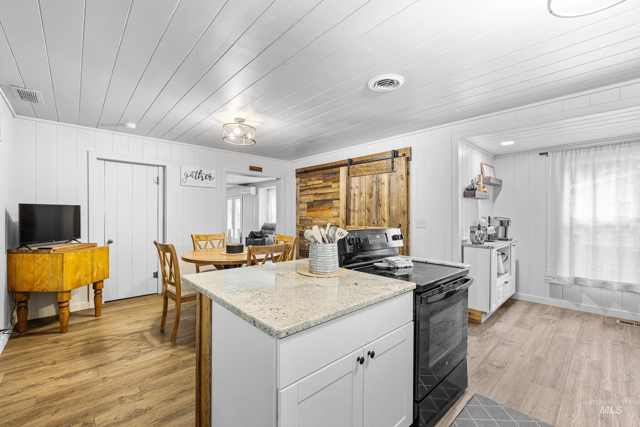 509 South Main Street Riggins, ID 83549 - Photo 11 of 49