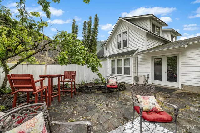 $599,000 | 509 South Main Street, Riggins, ID 83549