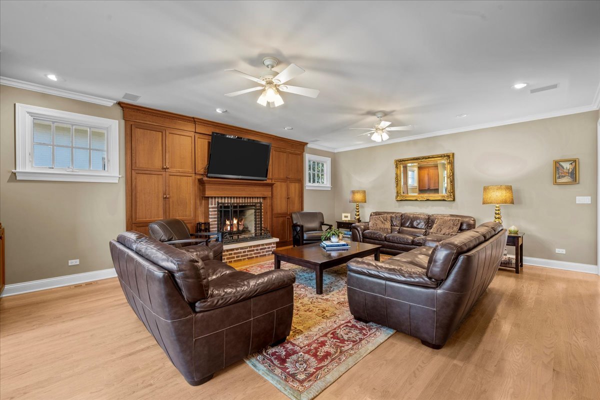 2142 Harrison Street Glenview, IL 60025 - Photo 16 of 64
