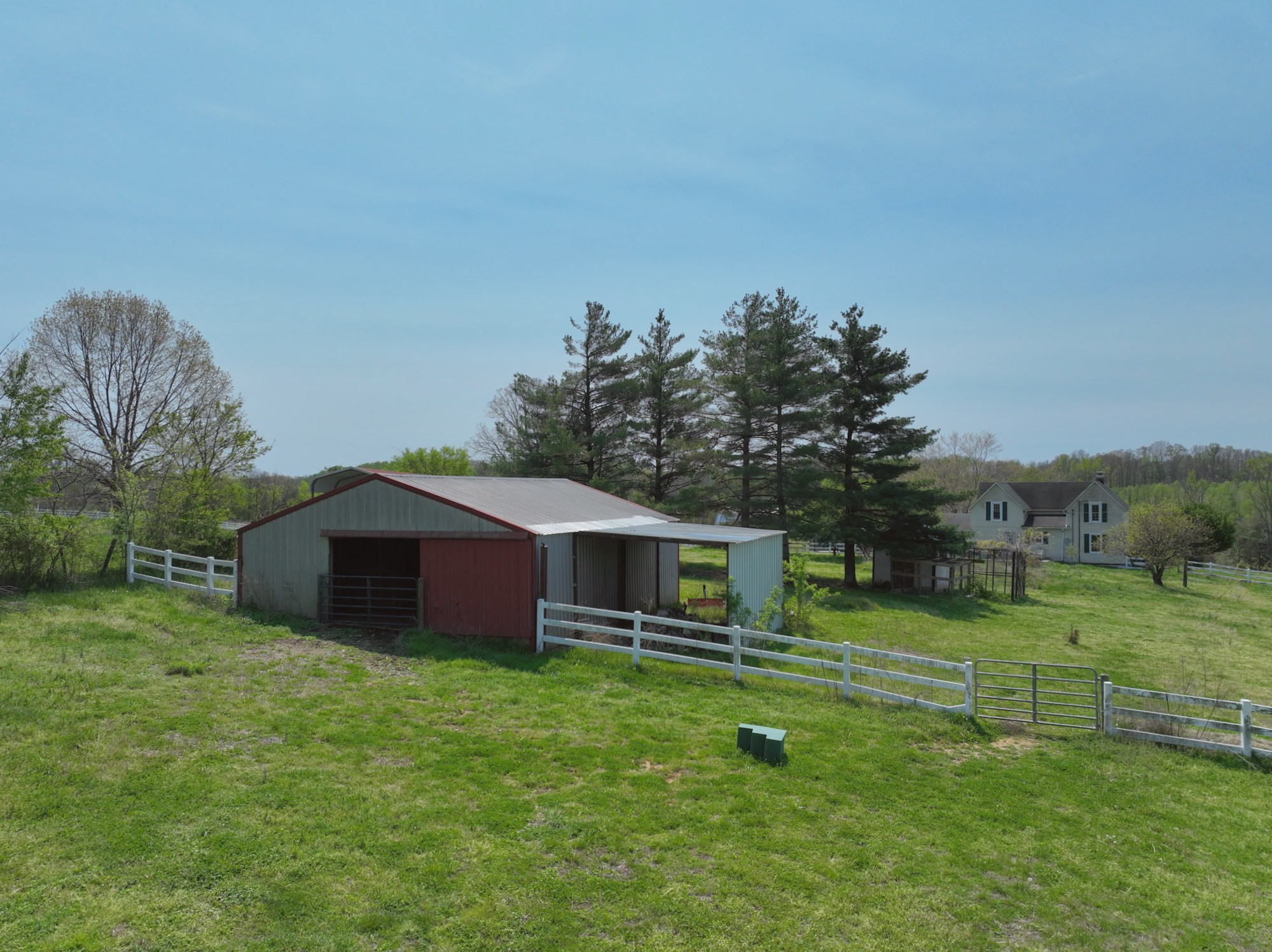 365 Martin Road Portland, TN 37148 - Photo 5 of 12 a front view of a house with garden