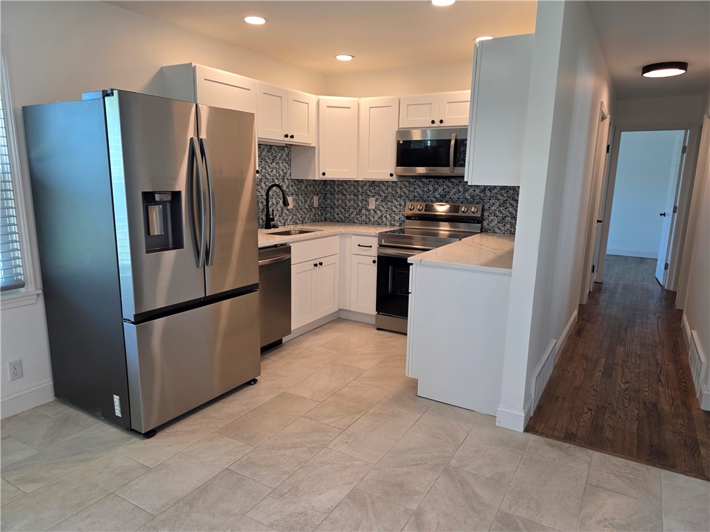 180 Duxbury Road Greece, NY 14626 - Photo 4 of 9 Gallery Image 4