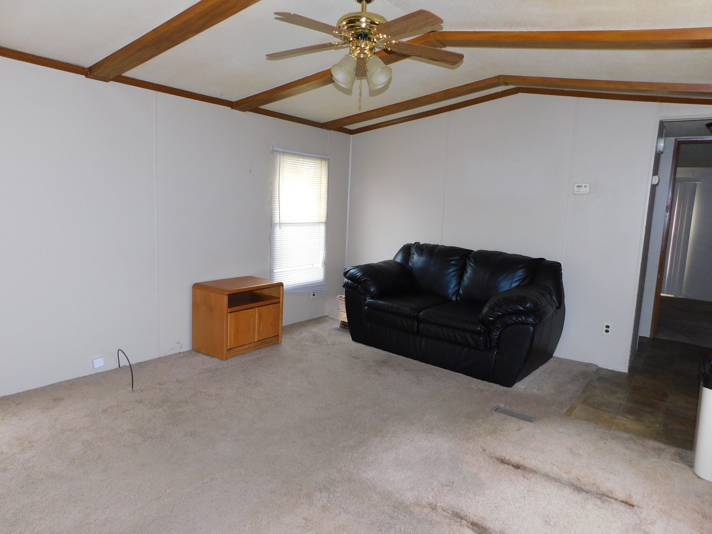 69 Apple Lane Bourbonnais, IL 60914 - Photo 3 of 11 a living room with furniture