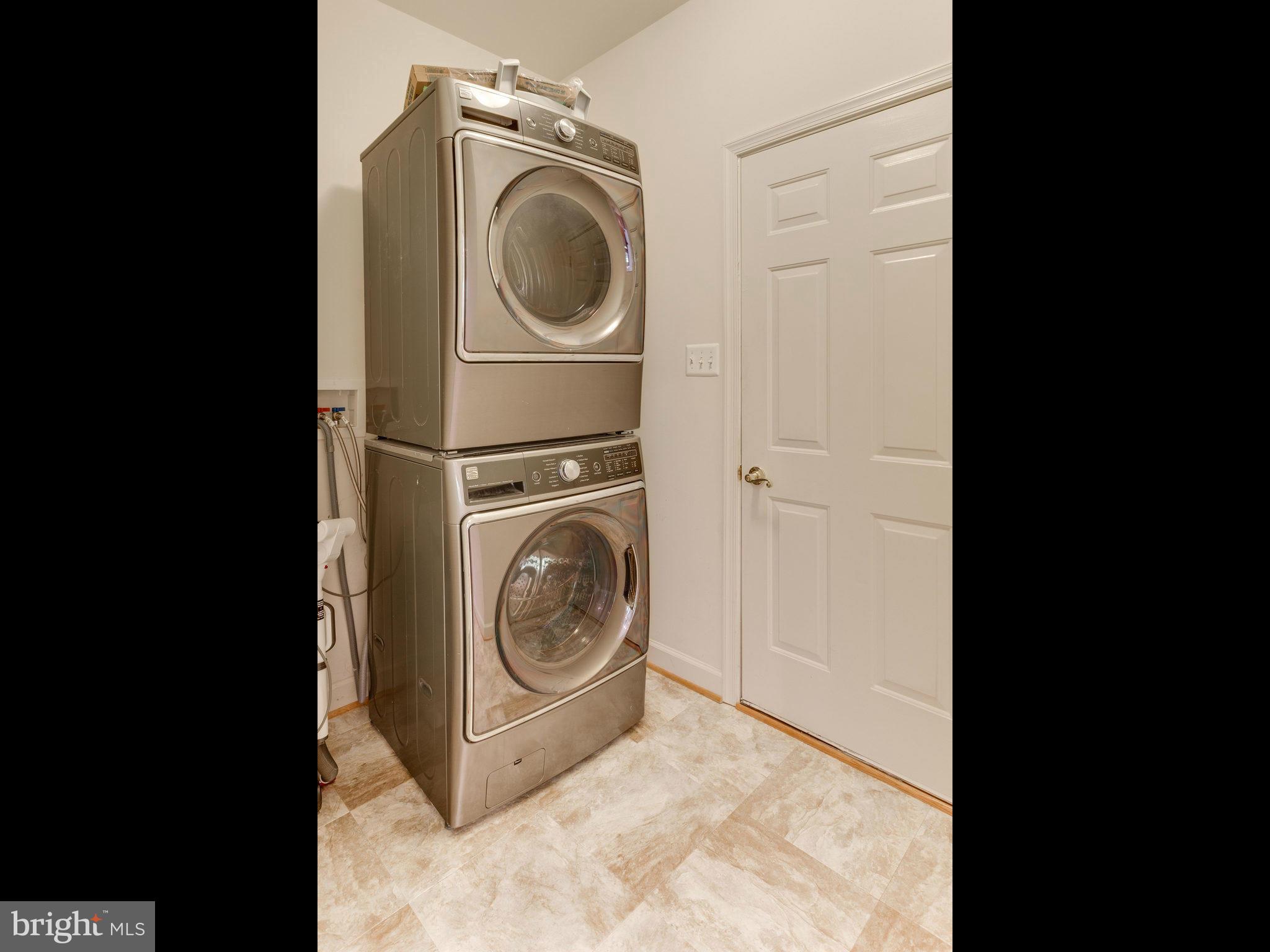 1811 Greysens Ferry Court Point of Rocks, MD 21777 - Photo 14 of 30 Washer/Dryer