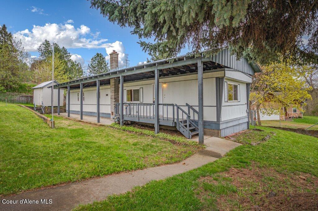 7331 Apache Street Bonners Ferry, ID 83805 - Photo 2 of 23 1979 Singlewide