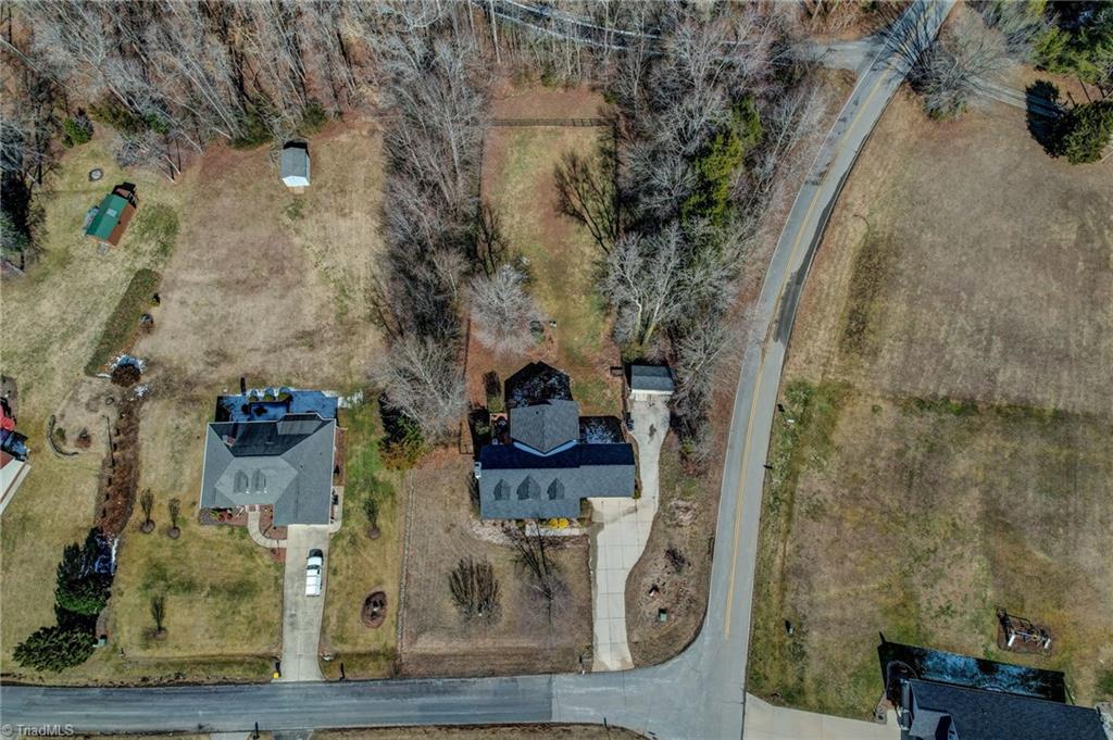 5541 Louis Sells Road Kernersville, NC 27284 - Photo 4 of 38