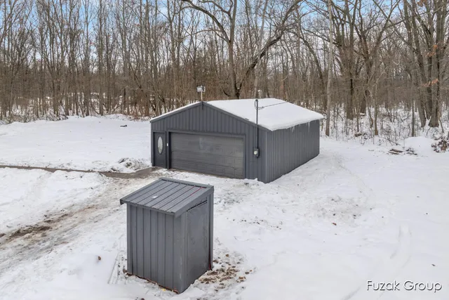 $260,000 | 2226 53rd Street, Fennville, MI 49408