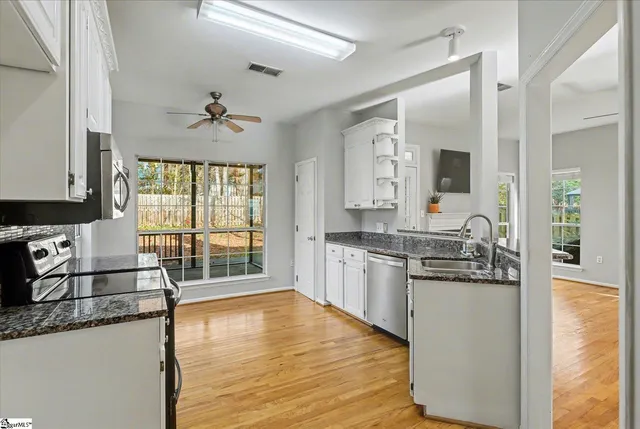 $340,000 | 9 South Penobscot Court, Simpsonville, SC 29681