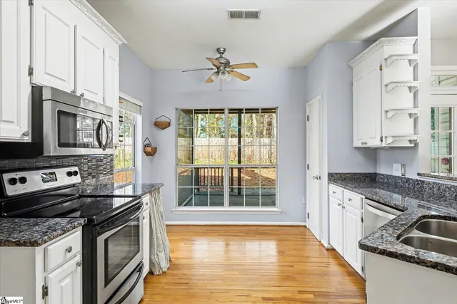 $340,000 | 9 South Penobscot Court, Simpsonville, SC 29681