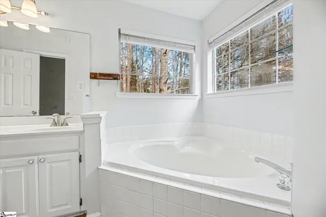 $340,000 | 9 South Penobscot Court, Simpsonville, SC 29681