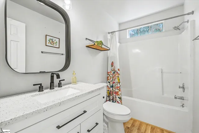 $340,000 | 9 South Penobscot Court, Simpsonville, SC 29681