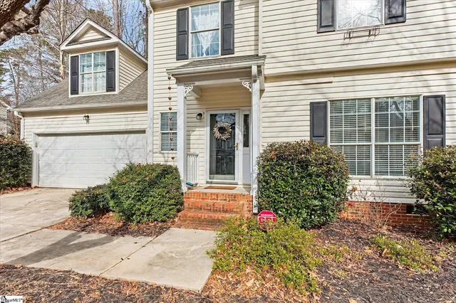 $340,000 | 9 South Penobscot Court, Simpsonville, SC 29681