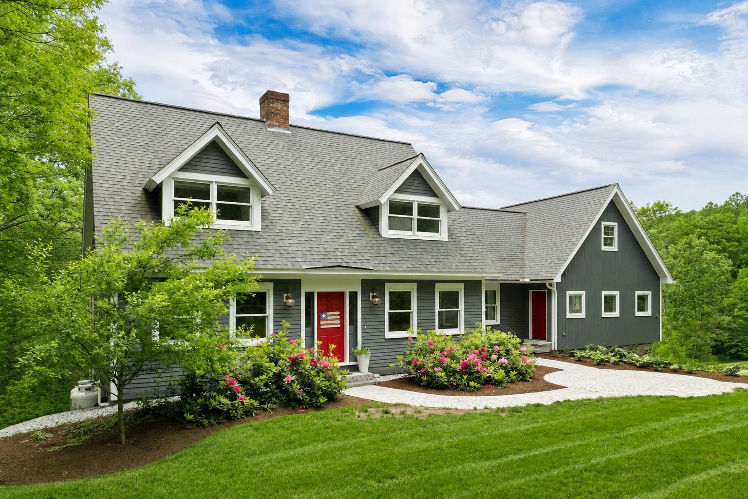 106 Tracy Way Meredith, NH 03253 - Photo 4 of 58