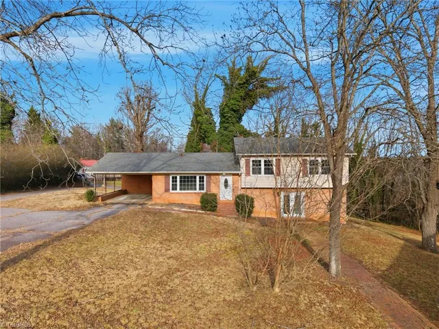 $425,000 | 1625 Brushy Mountain Road, Wilkesboro, NC 28697