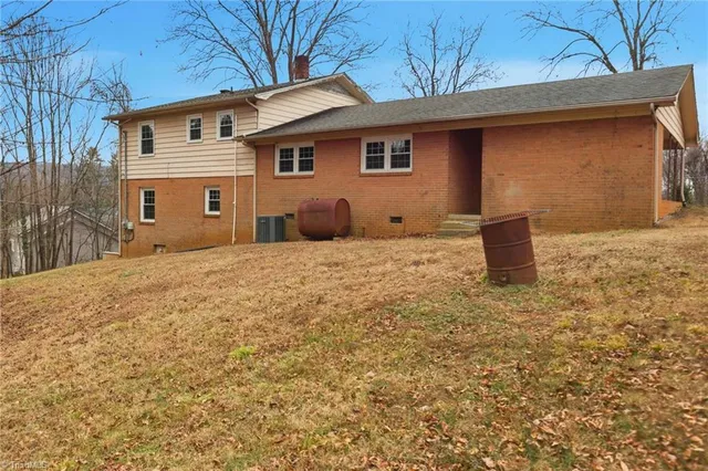 $425,000 | 1625 Brushy Mountain Road, Wilkesboro, NC 28697