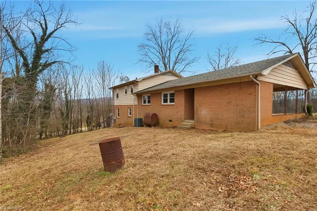 $425,000 | 1625 Brushy Mountain Road, Wilkesboro, NC 28697