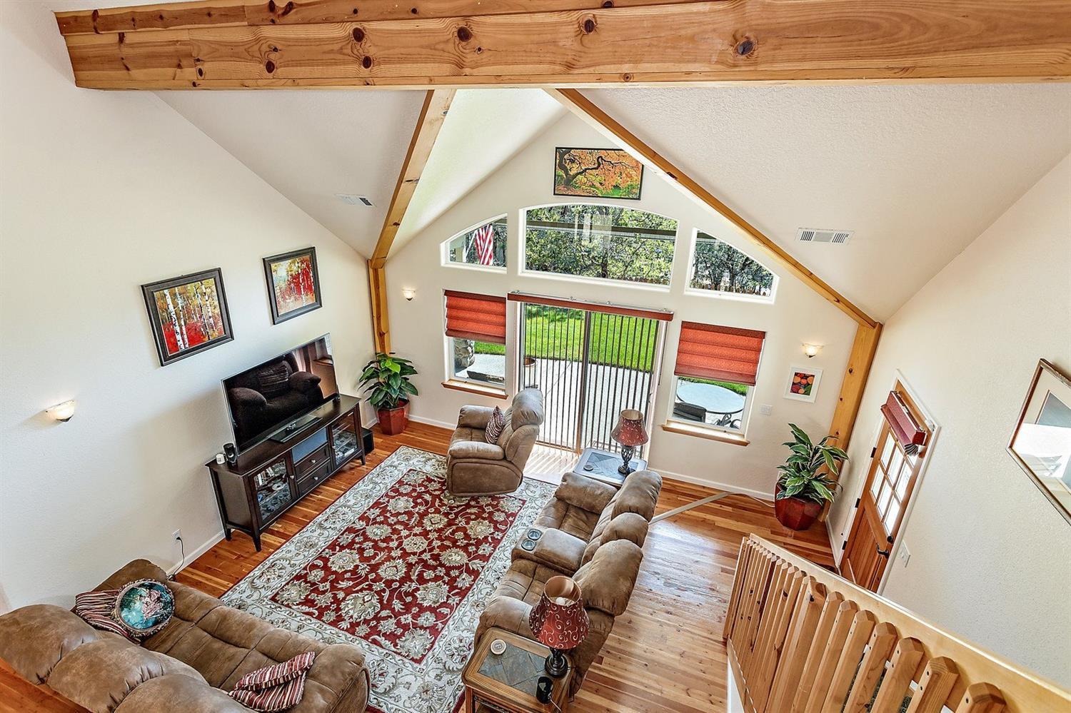 486 Old Ferry Road Shady Cove, OR 97539 - Photo 29 of 35 Great Room View from 2nd Level