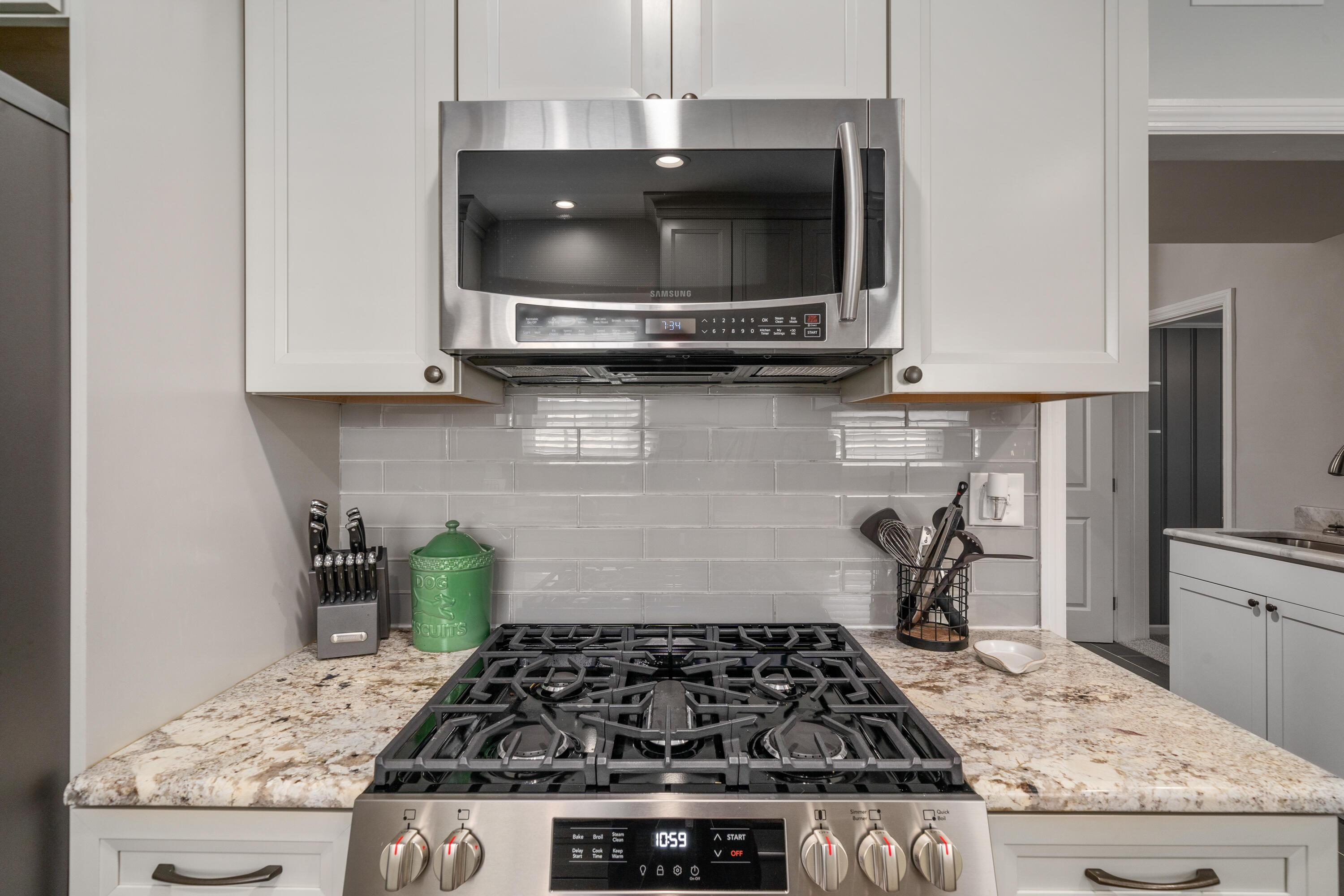212 South Gould Road Columbus, OH 43209 - Photo 21 of 59 DSC00898