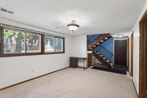 $269,900 | 929 94th Avenue Northeast, Blaine, MN 55434
