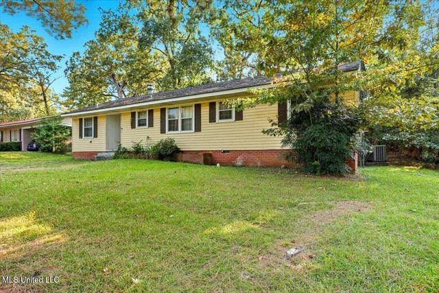 $1,600 | 220 McCree Drive, Clinton, MS 39056