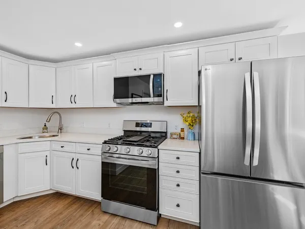 $1,095,000 | 18 R Polk Street, Boston, MA 02129