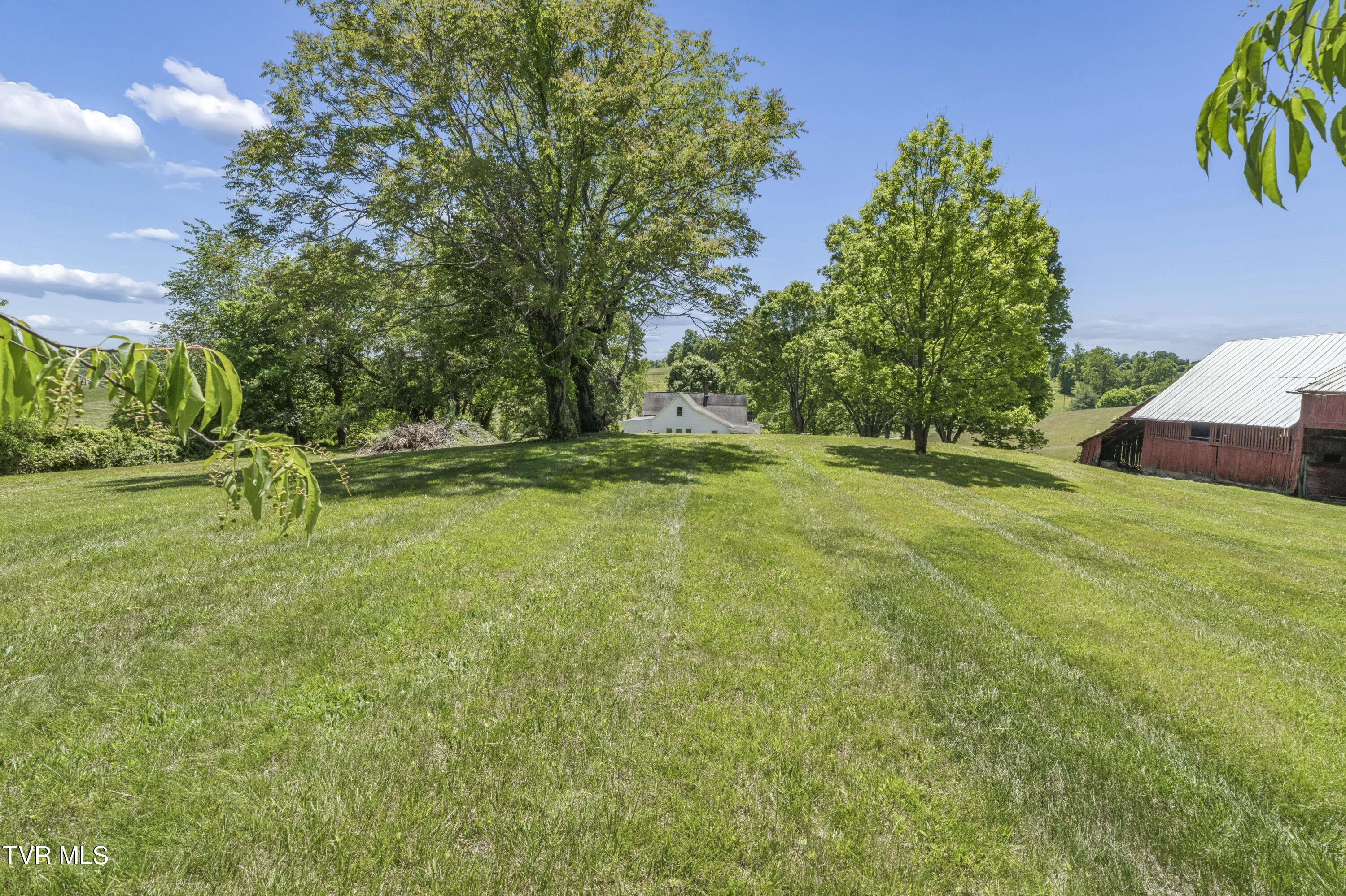 212 Highland Church Road Gray, TN 37615 - Photo 35 of 42 HighlandChurch--62