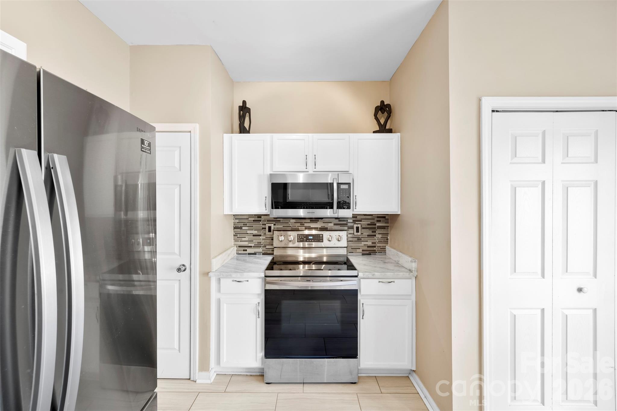 624 Cliffs Inn Circle Charlotte, NC 28214 - Photo 11 of 28