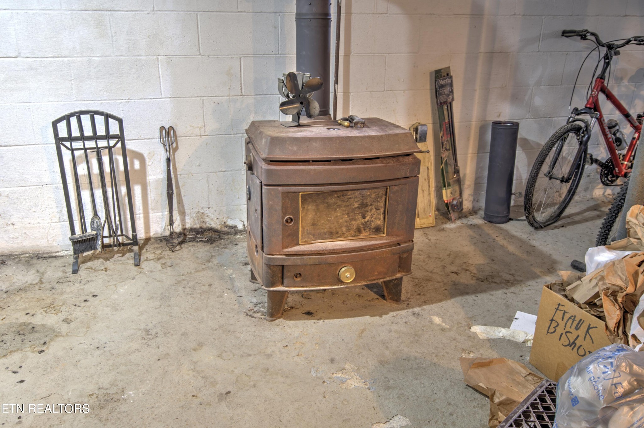 283 Tompkins Road Robbins, TN 37852 - Photo 27 of 30 Gallery Image 27